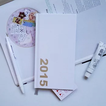 《Conifer》2015 ColorDiary玩色日誌。48K-白