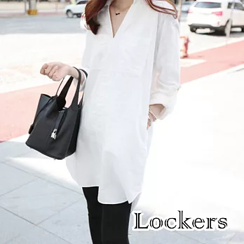 【Lockers 木櫃】韓國BF風V領雙口袋寬鬆長款長袖襯衫(白色)