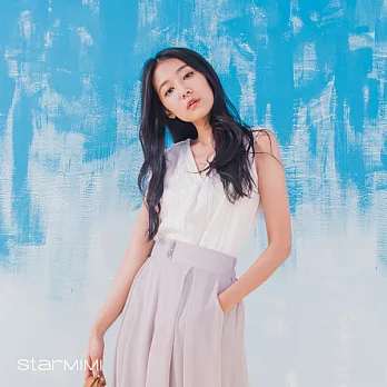 【StarMIMI】V領雙直線條背心*FREE白