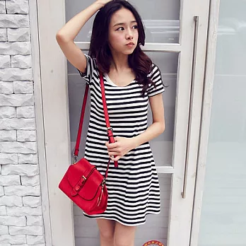 ROSE。甜美短袖波裙洋裝 黑系