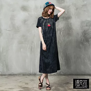 【潘克拉】羽毛領石洗連身裙(2色)-F FREE黑