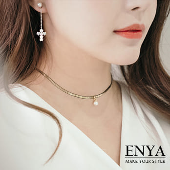 Enya★氣質淑女單珍珠頸鍊黑金色