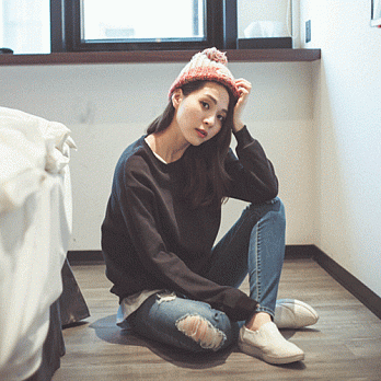 【韓國連線】。玩樂車角領刷毛假二件上衣 黑系