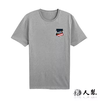 【男人幫】T0964*MIT 台灣製 純棉【創意貼布MAN’S SHOP英文時尚圖樣短袖T恤】灰色 2S號(女生M號)