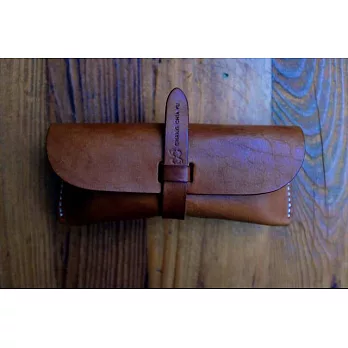 【Chang Chia Yu】名模張珈瑜自創品牌 咖啡色皮帶眼鏡盒