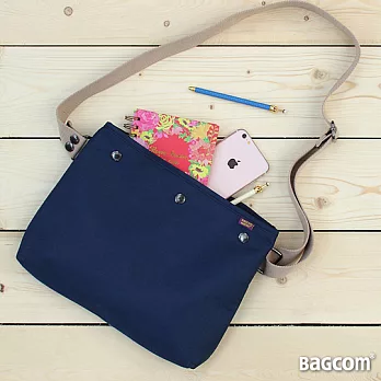 Bagcom Masaki Sweet 輕蜜隨行斜背包(牛皮搭配)-藍