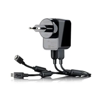 【Sony Ericsson】 EP-750/體積輕巧/雙USB/支援多國插頭/旅行充電器-黑色