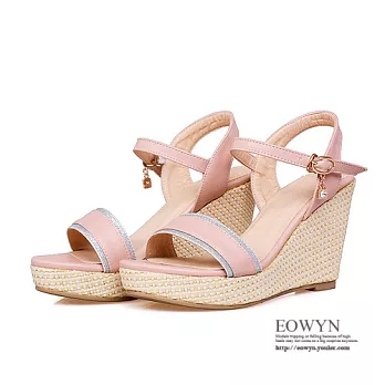 EOWYN.日韓時尚百搭拼接寬版釦環水鑽垂飾坡跟厚底楔形涼鞋EMD00892-75/3色/34-39碼現貨+預購粉色38