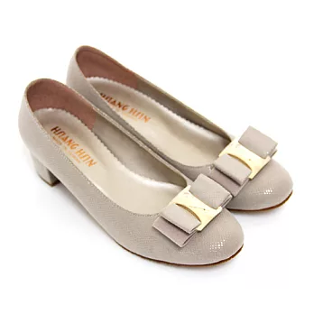 【Pretty】知性沉穩蝴蝶結金扣粗低跟鞋23米色