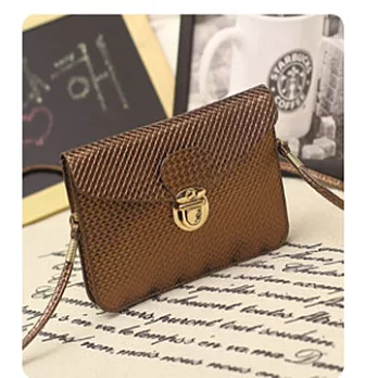 鎖扣編織雙層斜跨手機零錢包 (兩色可選)古銅色