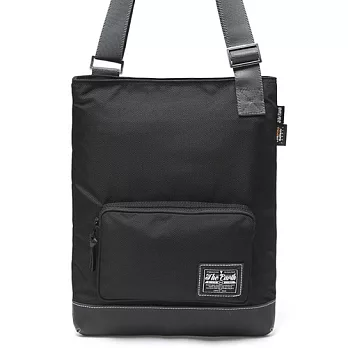 韓國包袋品牌 THE EARTH - MESSENGER BAG (BLACK) BLACK LABEL系列 斜背包 (黑)