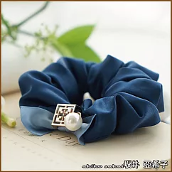 『坂井.亞希子』典雅時尚緞帶蝴蝶結珍珠布藝髮圈 ─藍色