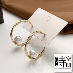 『時空間』925銀針簡約氣質大C造型珍珠耳環 ─單一款式
