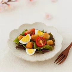 【日本Marusan Kondo】窯燒花形 陶瓷淺盤16.5cm ‧ 白