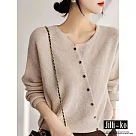 【Jilli~ko】不規則領設計感單排扣斜襟針織開衫 J11089 FREE 杏色