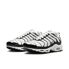 NIKE AIR MAX PLUS ESS+ 男休閒鞋─白黑─FV6264001 US8.5 白色