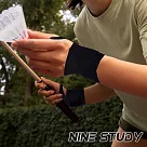 【NINE STUDY】隱形護腕 纏繞式護腕 薄款護腕 腕力帶 超值兩入組 健身 戶外(兩色任選) 黑色兩入
