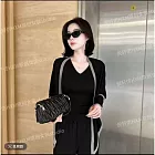 【MsMore】 小香風針織V領收腰披風2件式上衣# 126199 FREE 黑色