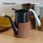 【日本FORMLADY】cupPot日製琺瑯無柄手沖壺(附隔熱套)-400ml- 雲霧黑
