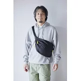 西村博之設計時尚單品：腰包