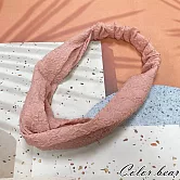【卡樂熊】氣質不規則壓紋交叉造型髮帶(兩色)- 粉色
