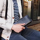 BAGGY PORT｜日系沉穩俐落 植鞣手縫牛革長夾 黑色