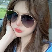 seoul show首爾秀 去有風的地方亦菲飛官款太陽眼鏡UV400墨鏡 831  金框漸層黑灰片