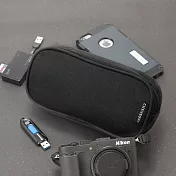 CHENSON 薄長型3C線收納包/生理包 共4色(CG32305)黑