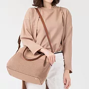 CHENSON三夾層!四口袋!優雅OL中型斜背包 奶茶(GF18160-E)