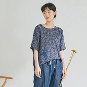 【慢。生活】細枝印花口袋寬版上衣 11735　FREE深藍