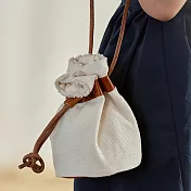 旅途原品_長伴_原創設計頭層牛皮帆布拼接斜挎包　杏色