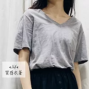【e.life 質感衣著】街裡的布坊｜胸前小口袋素面上衣 11003119F淺灰