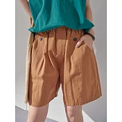 【慢。生活】夏季鬆緊腰鈕扣造型拼接寬版休閒短褲 77597 FREE 咖色