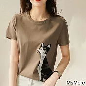 【MsMore】 輕鬆精緻高精細棉圓領減齡貓咪印花短袖T短版上衣 # 116413 2XL 咖色