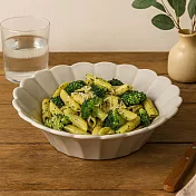 【日本cobono】Soleil美濃燒 靜謐花形餐碗16cm ‧ 灰