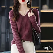 【初色】純色貼身顯瘦V領坑條紋長袖針織衫上衣-共6色-91569(F可選) F 紫紅色