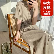 【慢。生活】中大尺碼棉麻繫帶襯衫領排扣連衣裙 13728  FREE 淺卡其