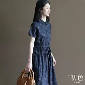 【初色】翻領棉麻風印花連衣裙中長裙短袖收腰綁帶連身洋裝長洋裝-藏青色-34784(M-2XL可選) L 藏青色