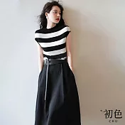 【初色】條紋圓領T恤上衣+高腰半身裙套裝-黑色-67078(M-2XL可選) XL 黑色