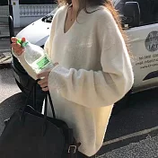 【言】寬鬆簡約V領針織上衣 FREE 白色