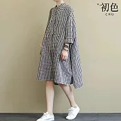 【初色】洋氣棉麻寬鬆格紋單排釦口袋圓領長袖A字裙中長裙連衣裙連身洋裝-共2色-10130(M-2XL可選) M 黑格子