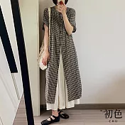 【初色】日系格紋文藝風圓領單排扣寬鬆遮肉短袖連衣裙連身洋裝長裙-黑白格-11796(M-2XL可選) 2XL 黑白格