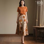 【初色】純色休閒簡約圓領短袖T恤上衣女上衣+輕熟風復古印花中長裙半身裙套裝-橘衣花裙-12210(M-2XL可選) M 橘衣花裙