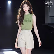 【初色】字母印花圓領無袖背心上衣女上衣+純色收腰休閒褲寬褲短褲套裝-綠色-36075(M-2XL可選) M 綠色