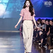 【初色】棉麻風短袖單排釦POLO領襯衫+純色A字高腰闊腿長褲套裝-粉衣白褲-13122(M-2XL可選) M 粉衣白褲