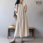 【初色】文藝風波點寬鬆壓褶圓領無袖掛脖背心裙連衣裙連身洋裝長洋裝-共2色-13826(M-2XL可選) M 杏色