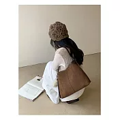 O-ni O-ni全新品精選優質皮革磨砂麂皮輕巧大容量休閒鬆弛感百搭大包包熱賣款(品質保證)(bag-6132) 咖啡色