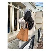 O-ni O-ni全新品精選優質皮革磨砂麂皮輕巧大容量休閒鬆弛感百搭大包包熱賣款(品質保證)(bag-6132) 棕色