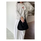 O-ni O-ni全新品精選優質皮革磨砂麂皮大容量鬆弛感百搭大包包熱賣款(品質保證)(bag-6136) 黑色