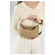 O-ni O-ni全新品精選優質頭層牛設計師款輕便休閒大牌同款立體轉扣多功能水桶包(品質保證)(bag-6141) 大象灰色